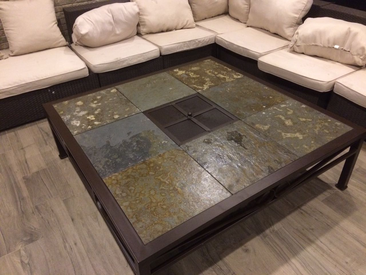 Mesa Centro fierro Grande con Brasero 1.30x1.30 - Rusti home,Armonia en